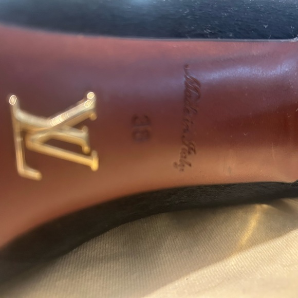 Louis Vuitton stiletto boots size 38 - Picture 3 of 11